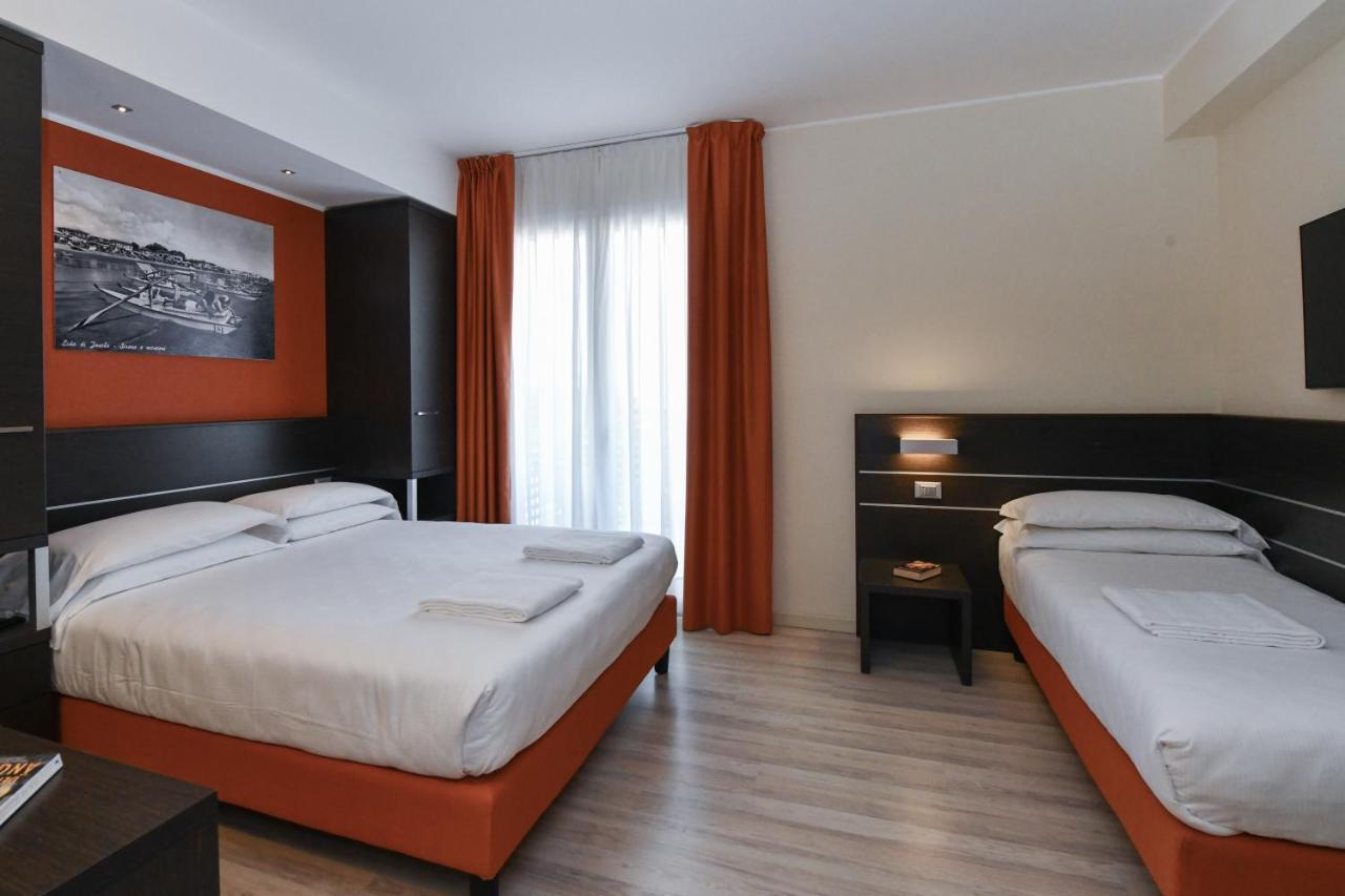 Hotel Vienna Lido di Jesolo Exterior photo