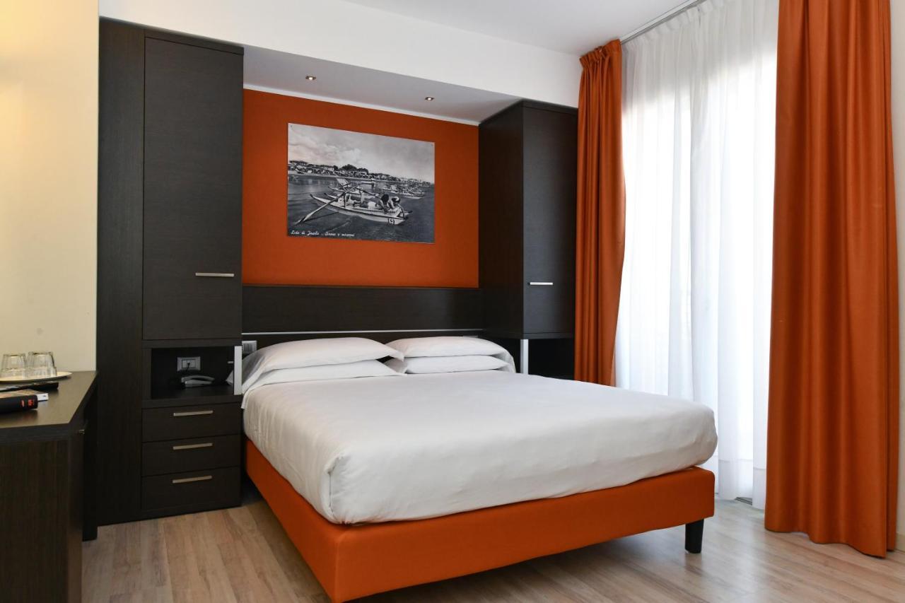Hotel Vienna Lido di Jesolo Exterior photo
