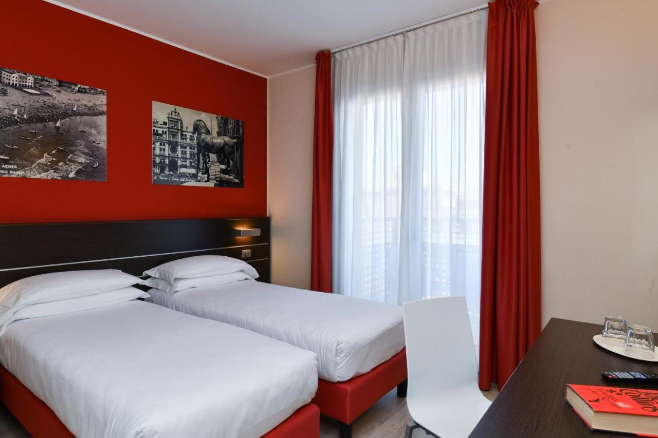 Hotel Vienna Lido di Jesolo Exterior photo