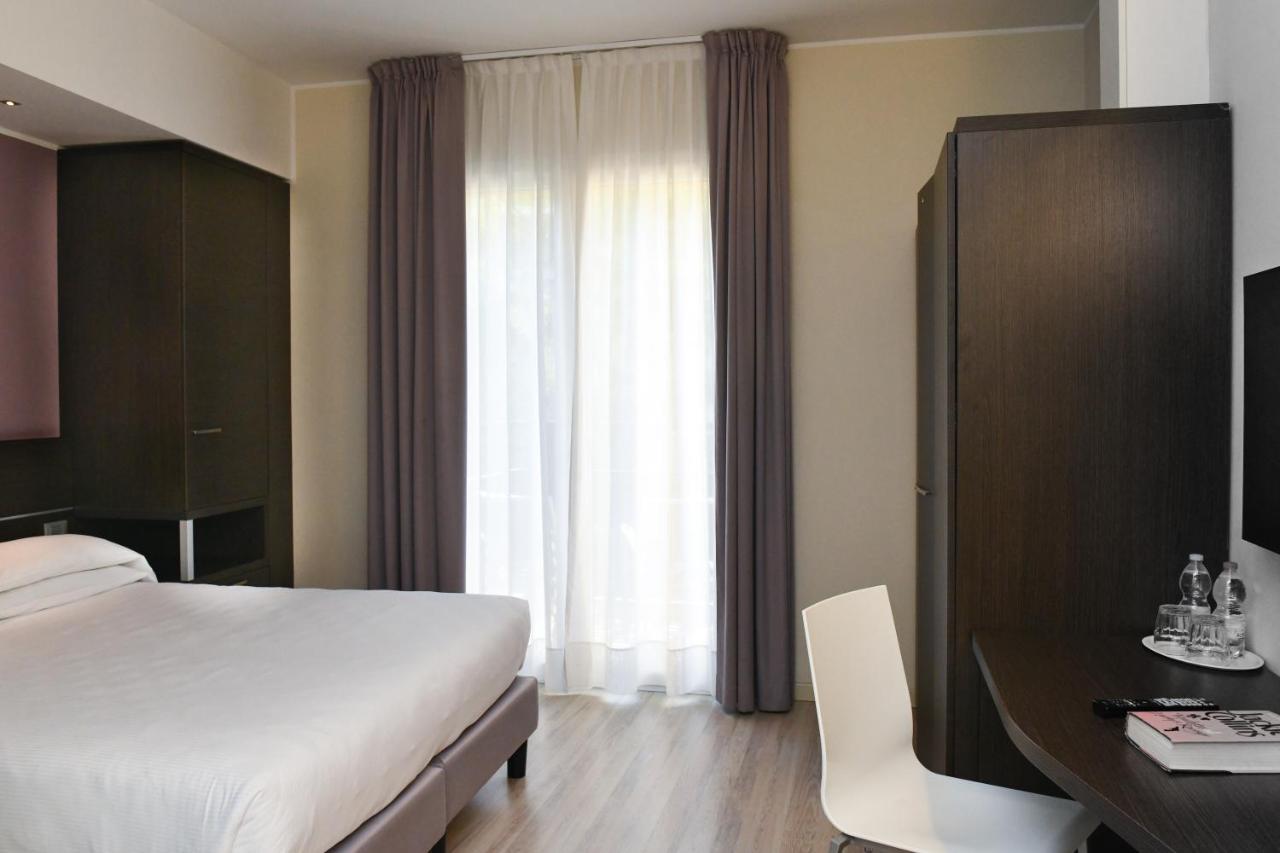 Hotel Vienna Lido di Jesolo Exterior photo